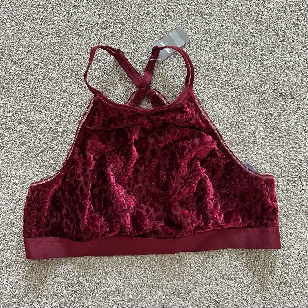 Aerie Red‎ Velvet Bra with Halter Neckline Size Medium